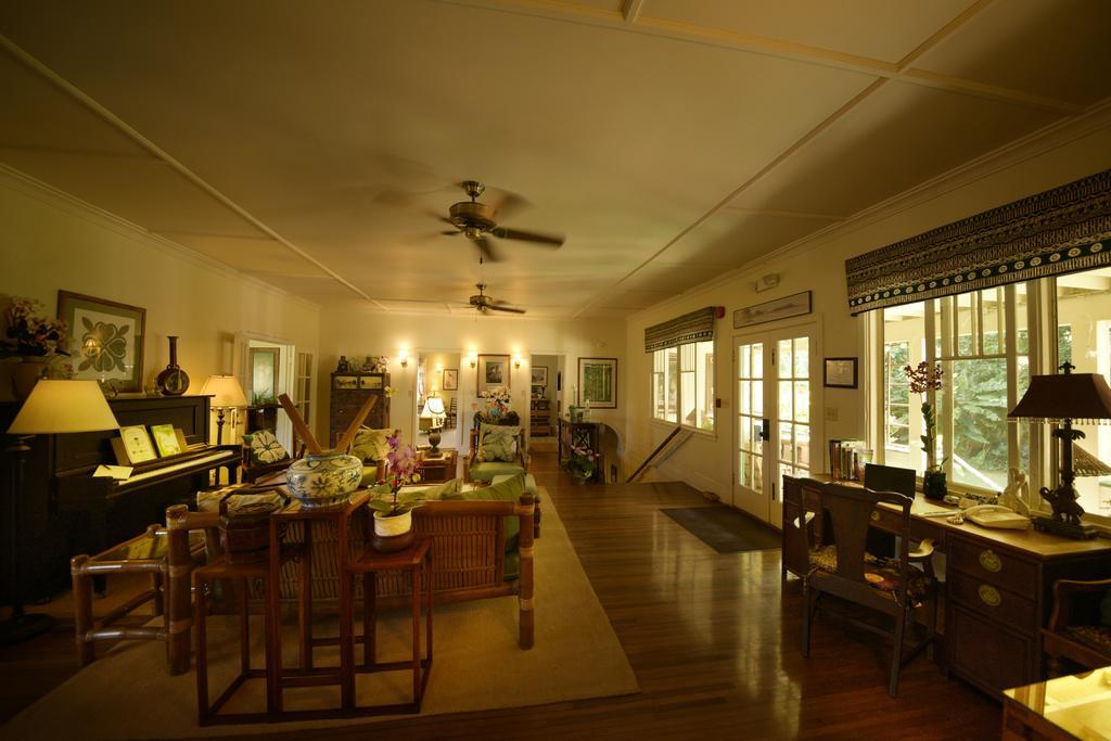 The Historic Wailuku Inn Maui Exterior foto